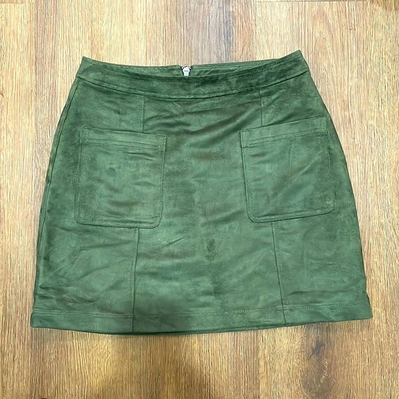 Old Navy Dresses & Skirts - Mod green mini skirt
